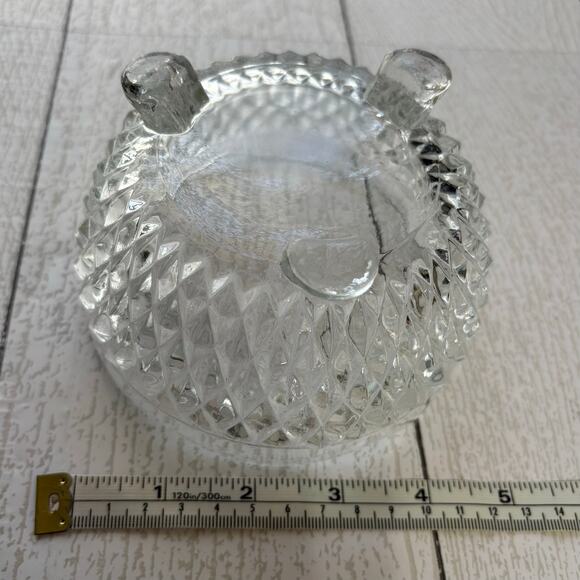 Vintage Indiana Glass Diamond Point Three Footed Scalloped Edge Bowl - Picture 6 of 7